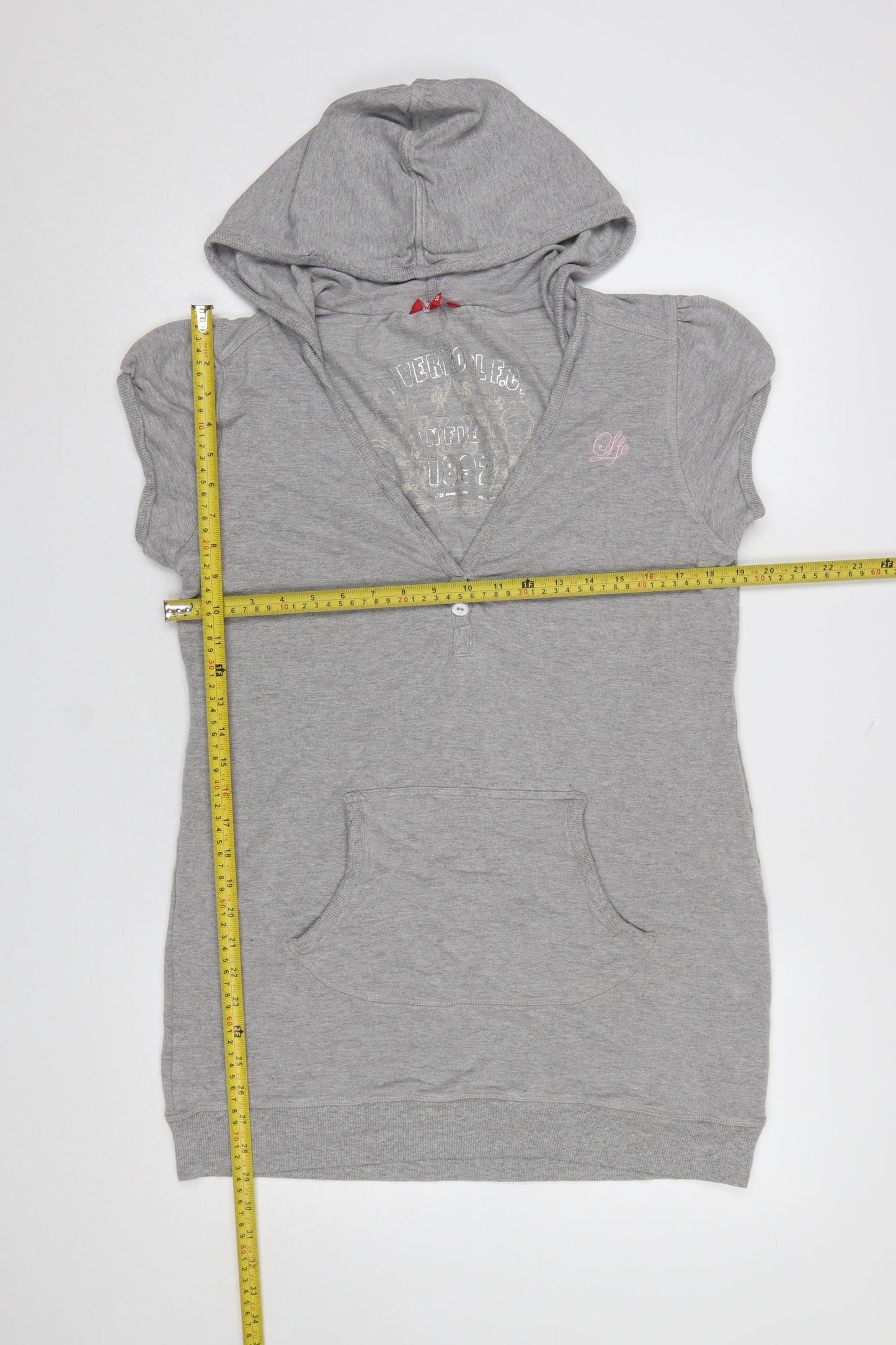 Liverpool F.C. Women's Grey Short Sleeve Hoodie Size 16 V Neck Pullover