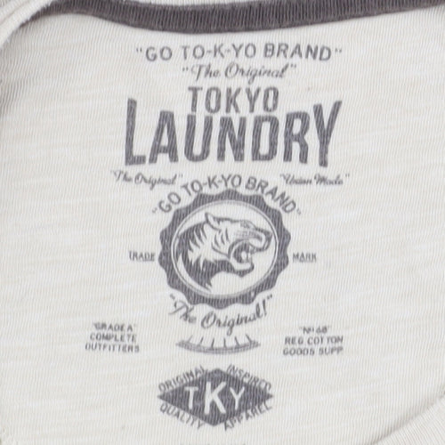Tokyo Laundry Men's Beige Beach Print Regular Fit T-Shirt Medium