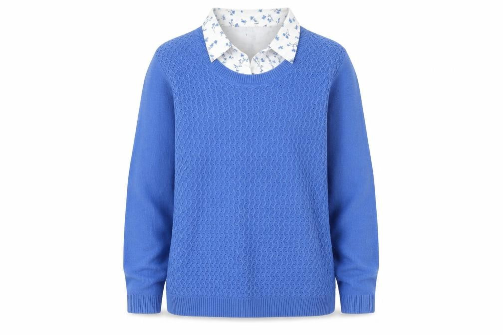 Front view of Isle Essentials Women’s Blue jumper Medium 14-16 Knit Crew Neck