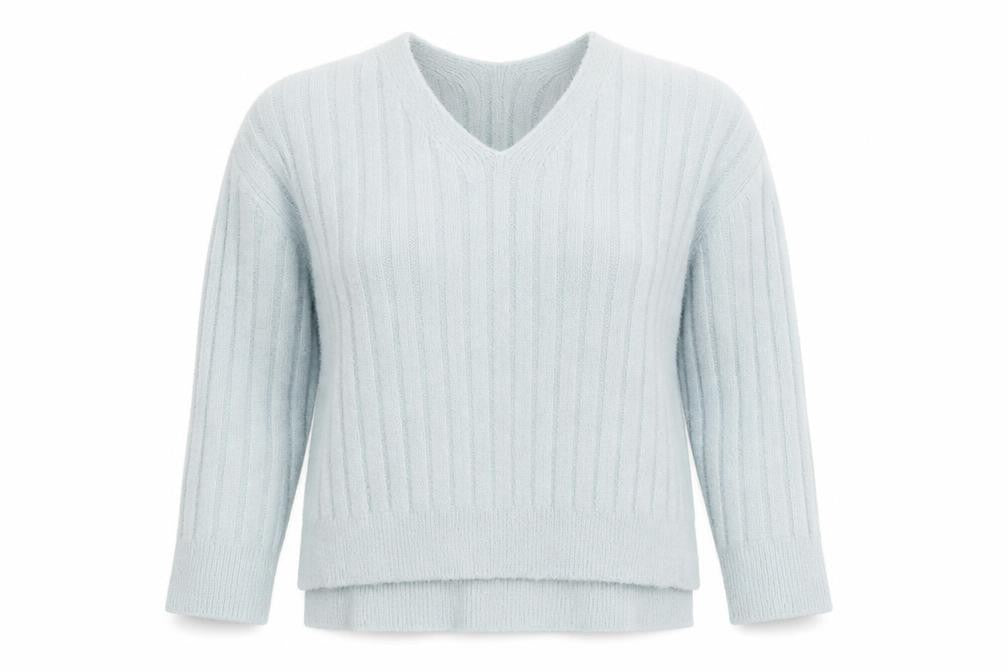 Front view of Jessica Simpson Women Blue V-Neck Ribbed jumper L