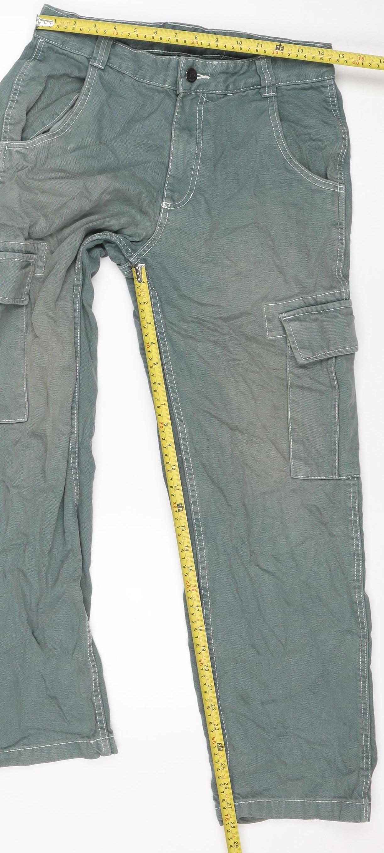 Bershka Men’s Green Wide-Leg Cargo Jeans Size 30