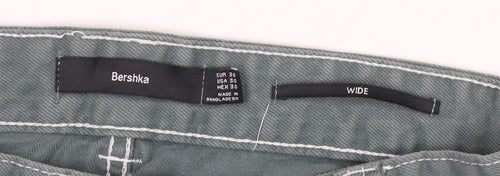 Bershka Men’s Green Wide-Leg Cargo Jeans Size 30