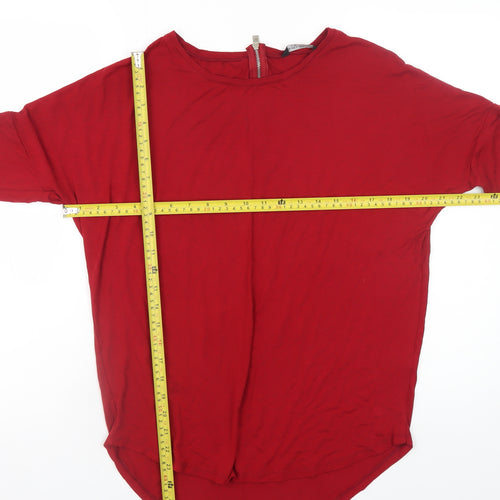 Select Women’s Red Crew Neck 3/4 Sleeve Blouse Size 8