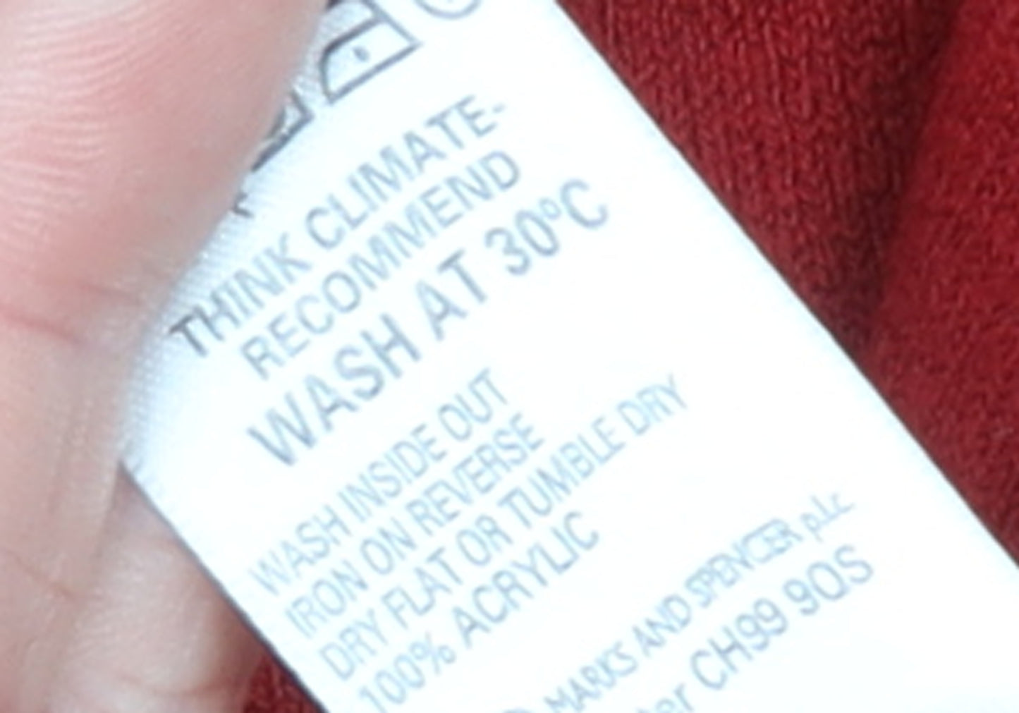 Marks and Spencer Men’s Red V-Neck Acrylic Jumper XL