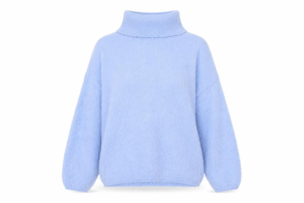 Front view of Vero Moda Women’s Blue Roll Neck Long Sleeve jumper XL