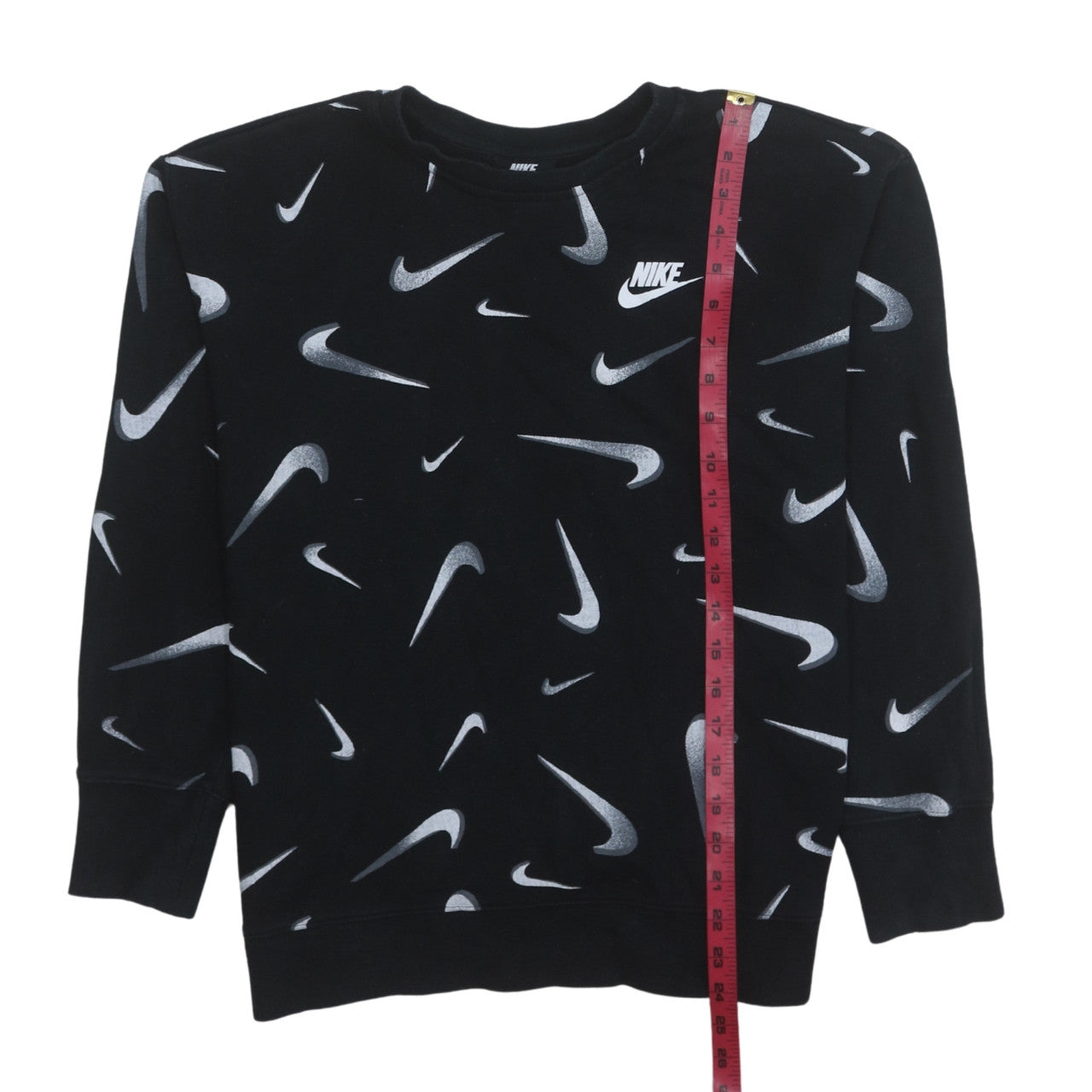 Nike Boys Black XL Pullover Sweatshirt with Swoosh Logo Print