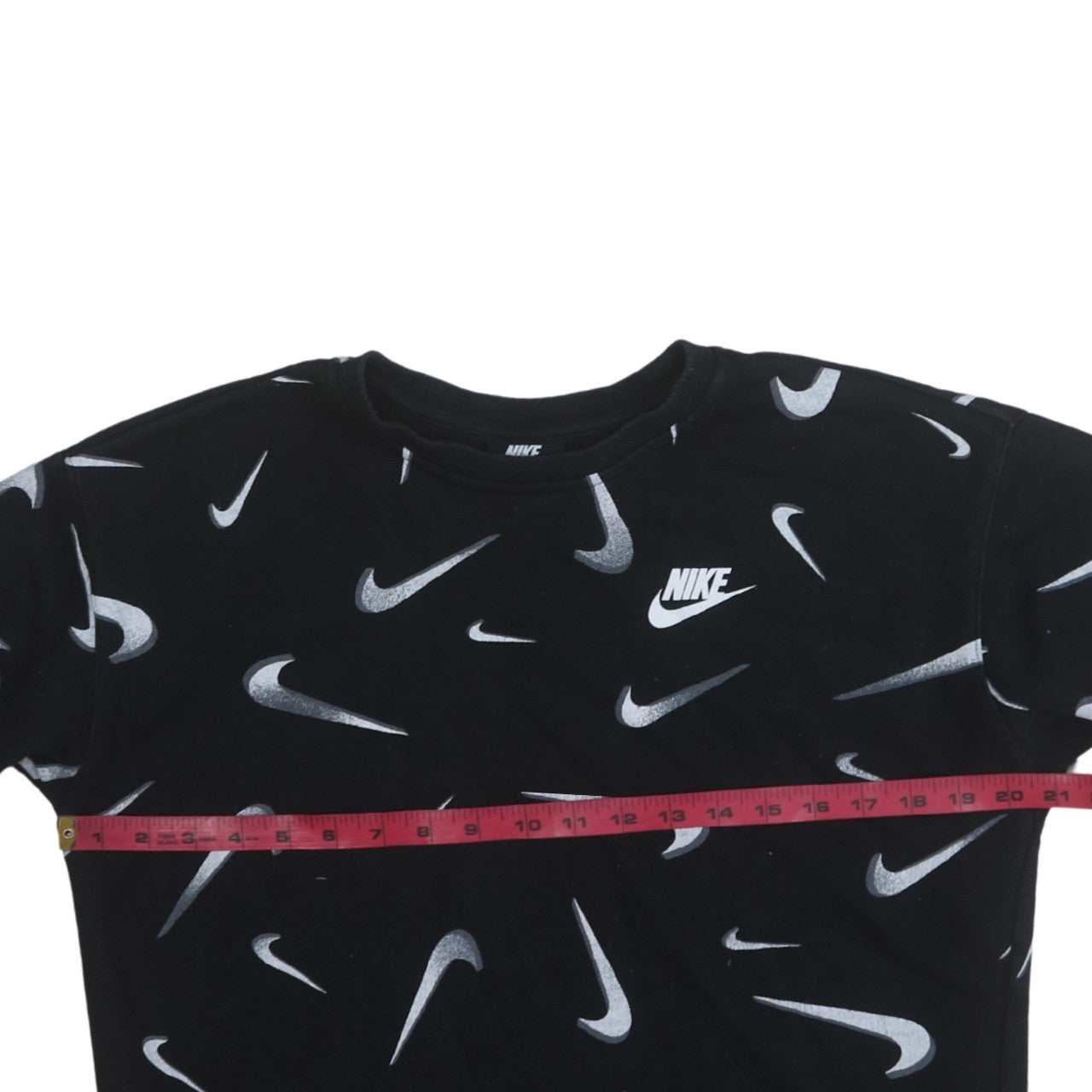 Nike Boys Black XL Pullover Sweatshirt with Swoosh Logo Print