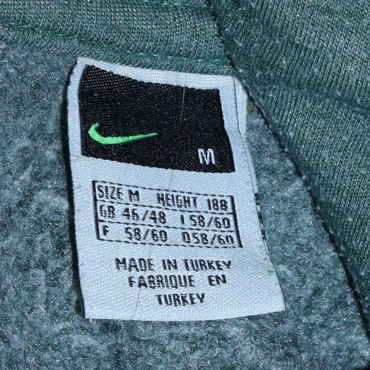 Nike Men’s Green Pullover Hoodie M Graphic Cotton Fleece Sportswear