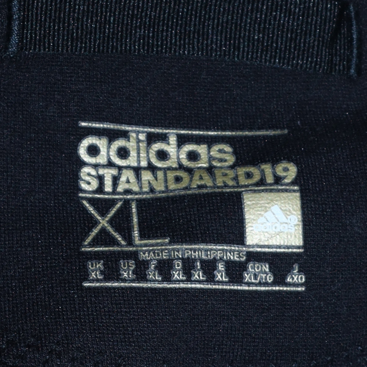 Adidas Men’s Black XL Crew Neck Pullover Sweatshirt with Zipped Pockets