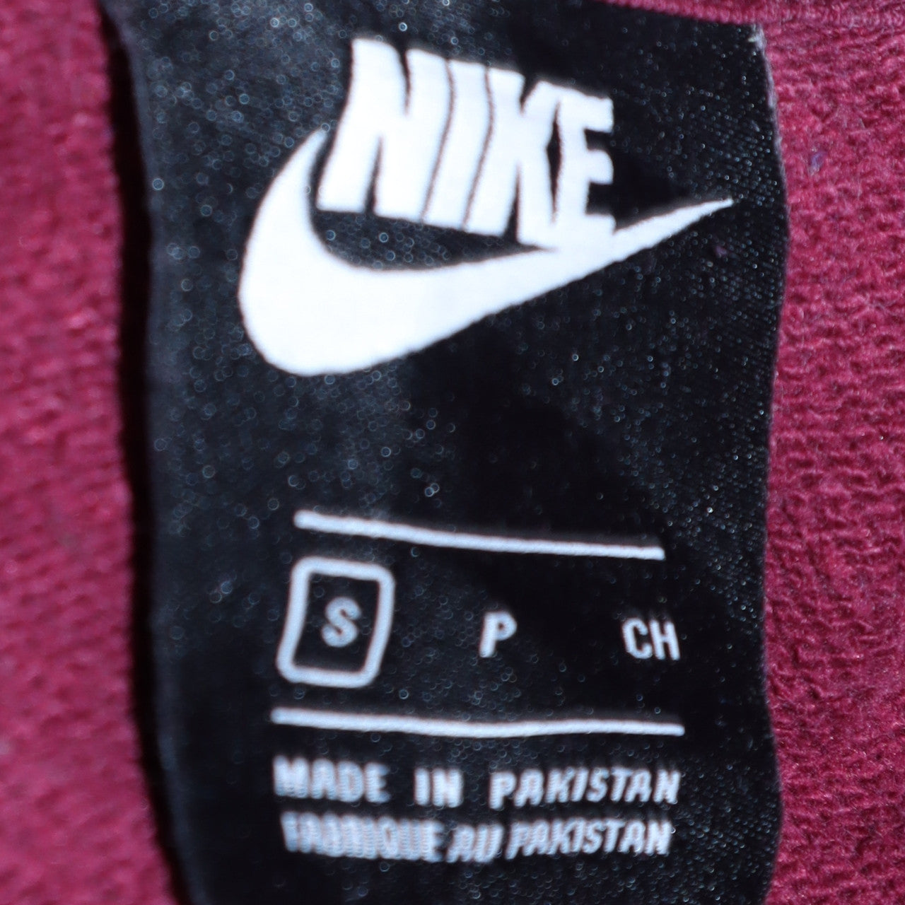 Nike Men's Red Pullover Hoodie Size S Fleece Logo Sportswear