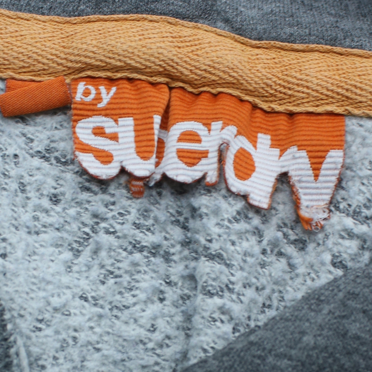 Superdry Men's Grey Pullover Hoodie Size M Classic Logo Sweatshirt
