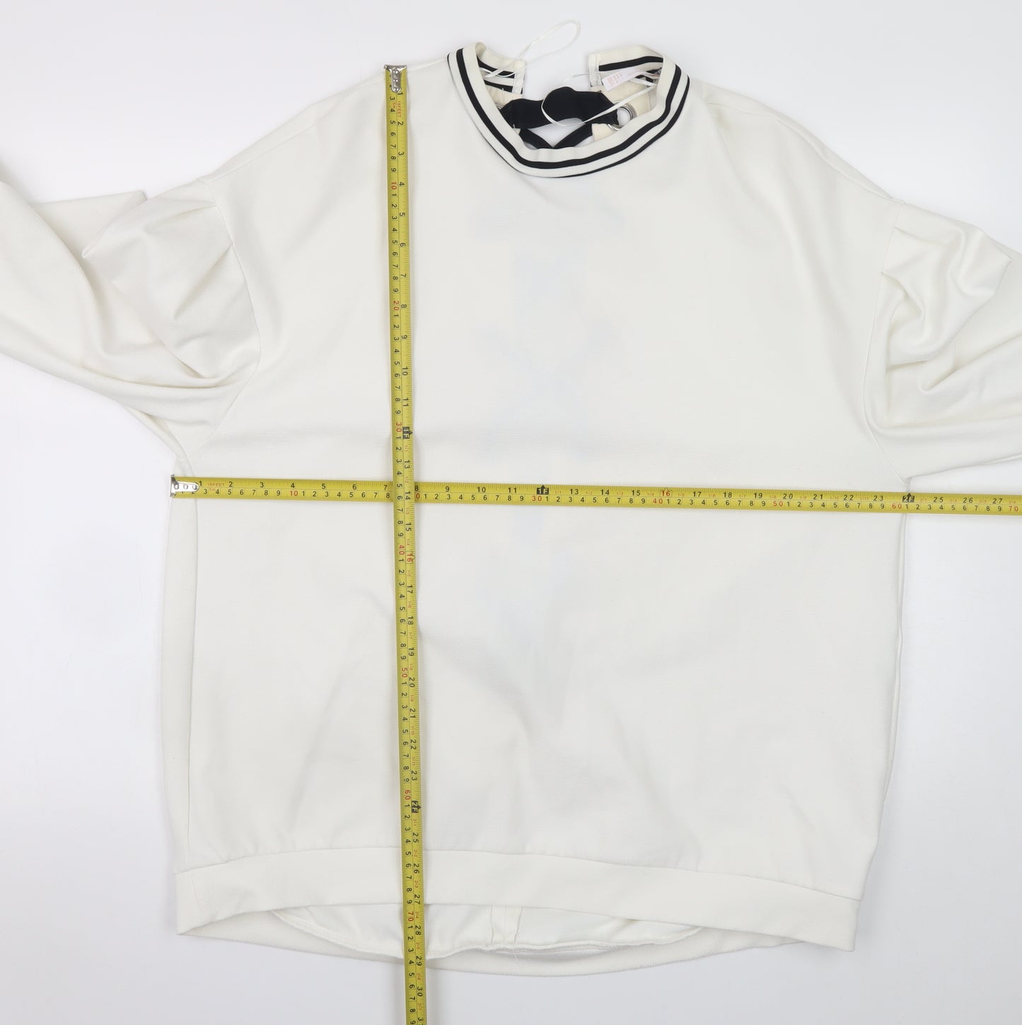 Zara Trafaluc Women’s White Lace Up Back Sweatshirt Size L