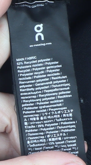 On Running Men's Black Pullover Hoodie Medium Polyester Blend