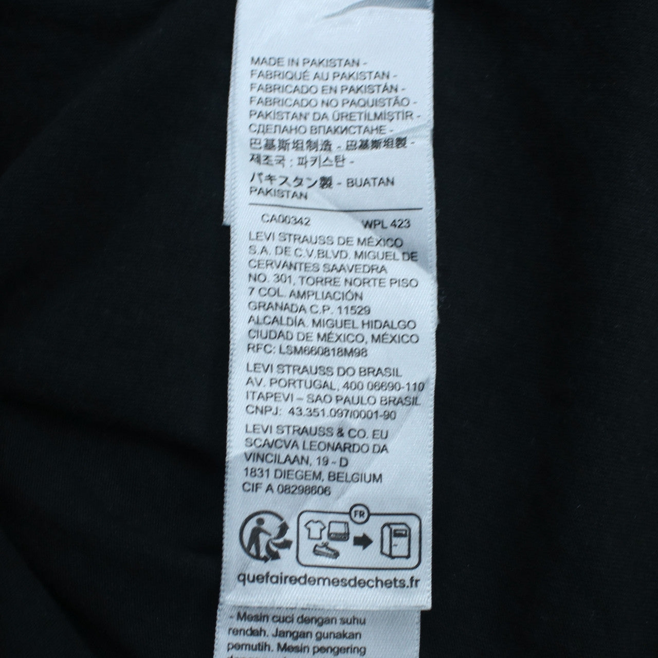 Levi's Men's Black Small Logo Crew Neck Cotton T-Shirt