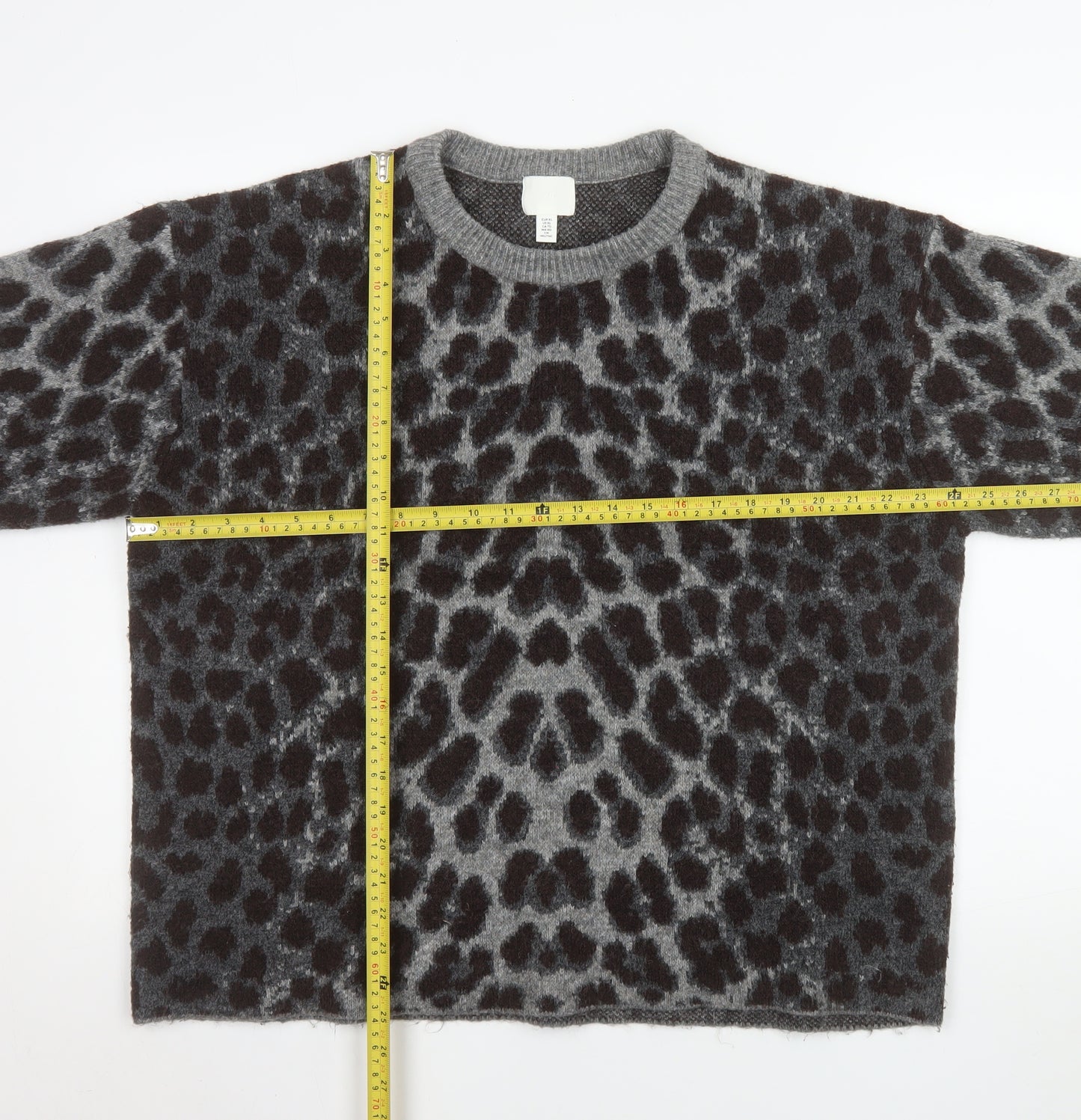 H&M Women’s Grey Leopard Print Short Sleeve Knit Jumper XL