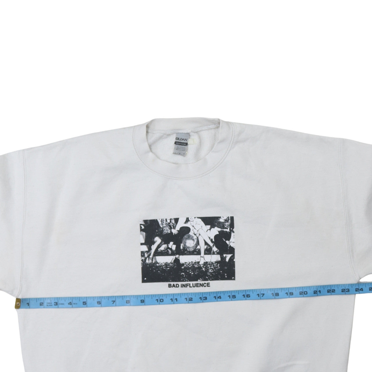 Gildan Women White Graphic Print Pullover Sweatshirt L