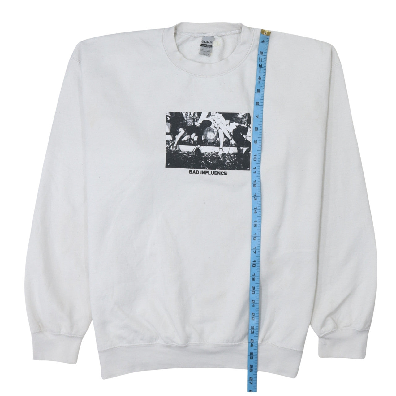 Gildan Women White Graphic Print Pullover Sweatshirt L