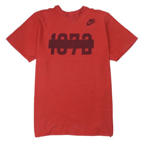 Nike Men's Red Graphic 1873 Athletic Cotton T-Shirt Size L
