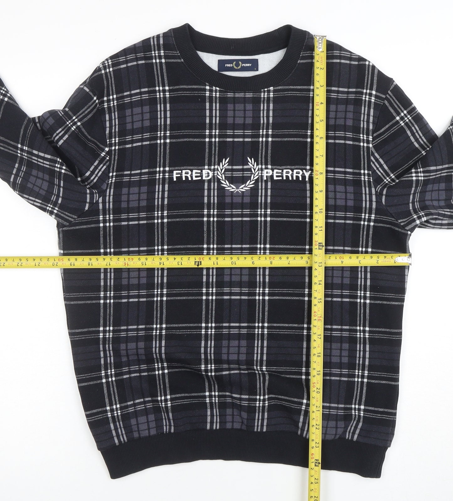 Fred Perry Men's Black Plaid Crew Neck Sweatshirt L