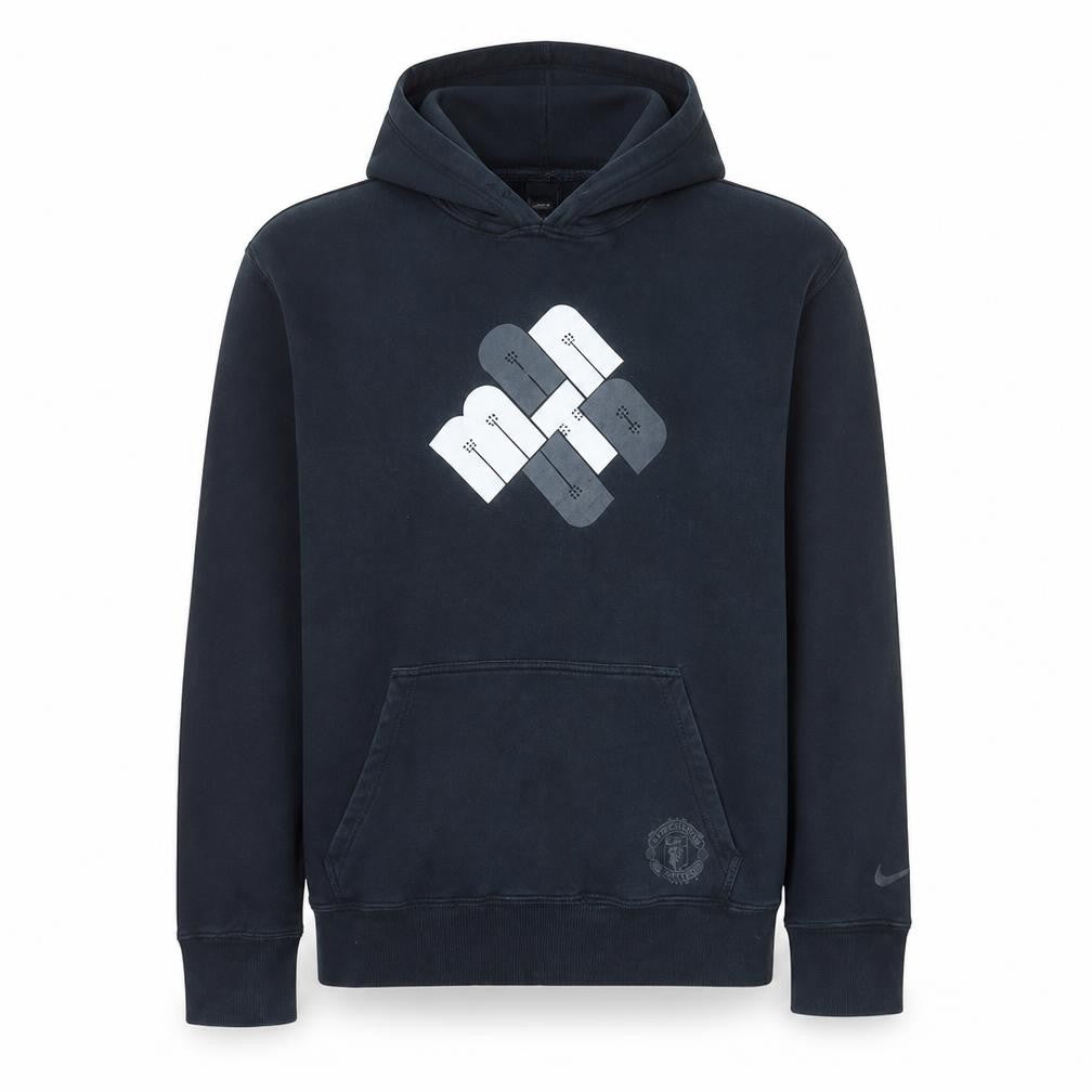Front view of Nike Men’s Black Pullover Hoodie XL Regular Fit Graphic Logo