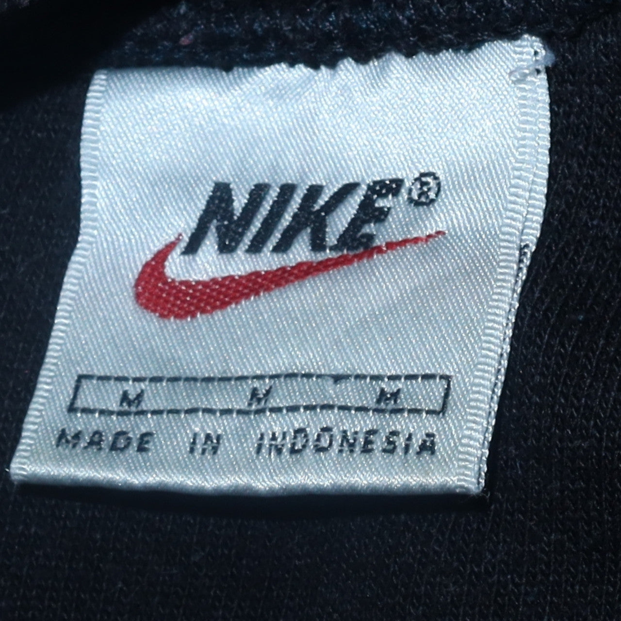 Nike Men's Black Red Logo Pullover Sweatshirt Medium Sportswear