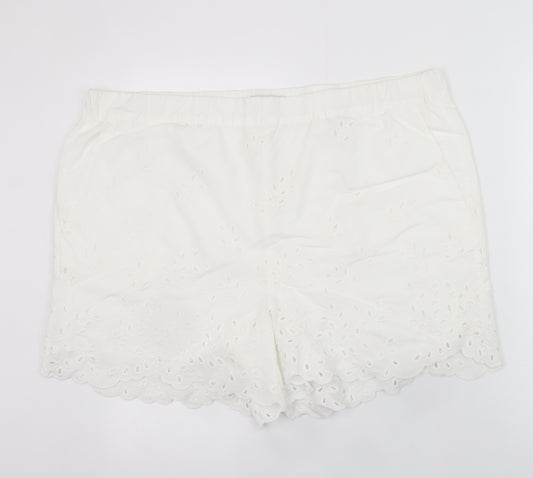 Marks and Spencer Women’s White Cotton Embroidered Chino Shorts Size 22