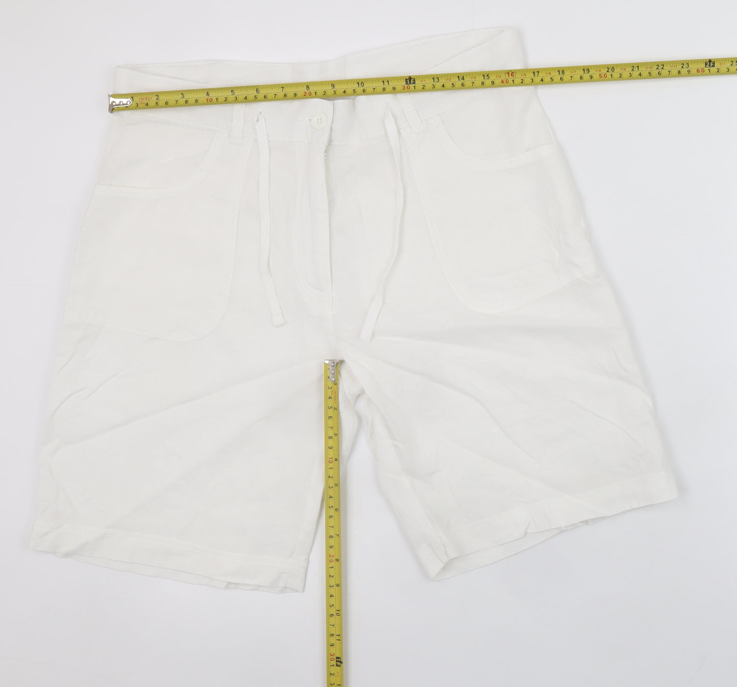 Avenue Women’s White Linen Blend Chino Shorts Size 12
