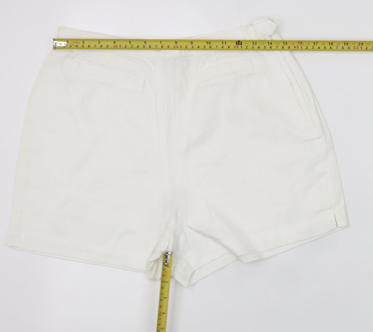 Berkertex Women White Chino Shorts Size 14 High Rise Lightweight
