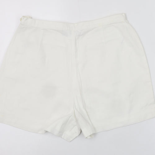 Berkertex Women White Chino Shorts Size 14 High Rise Lightweight