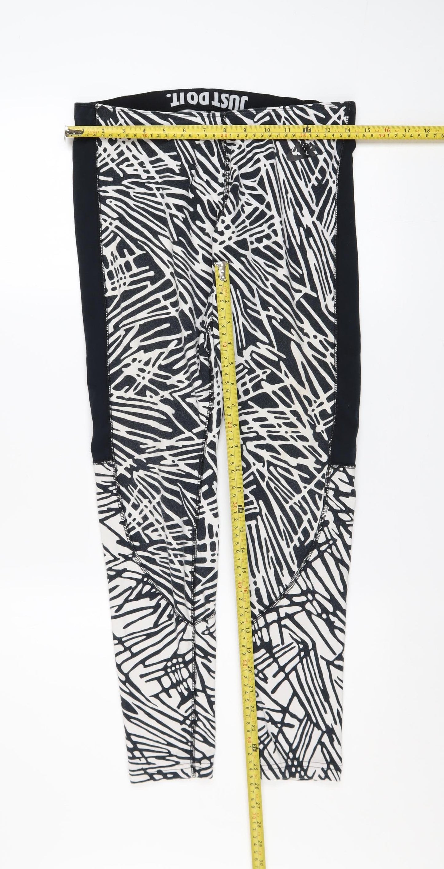 Nike Women's Black Geometric Print Stretch Leggings Size L