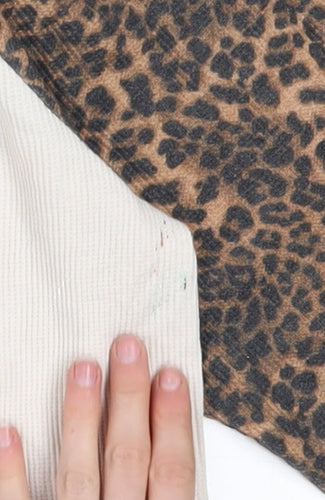 ASOS DESIGN Women’s Beige Leopard Raglan Jumper L