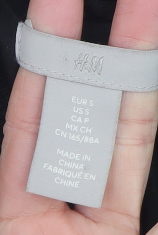 H&M Women Black Cropped Bomber Jacket Size 8 Classic Style