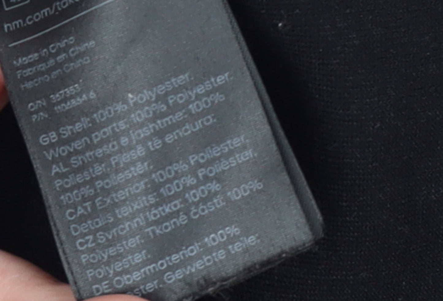 H&M Move Womens Black XS Pullover Sweatshirt with Zip Pocket