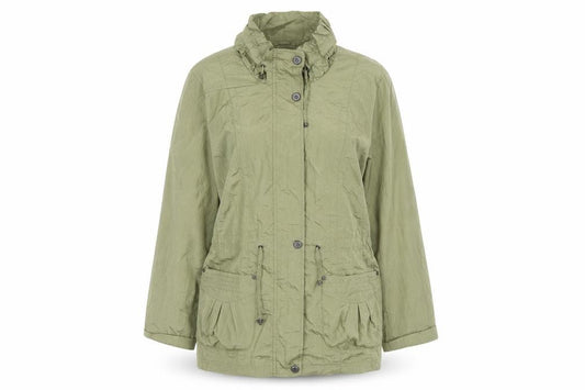 Front view of Bonmarché women’s green, size UK 16, lightweight anorak jacket with pockets