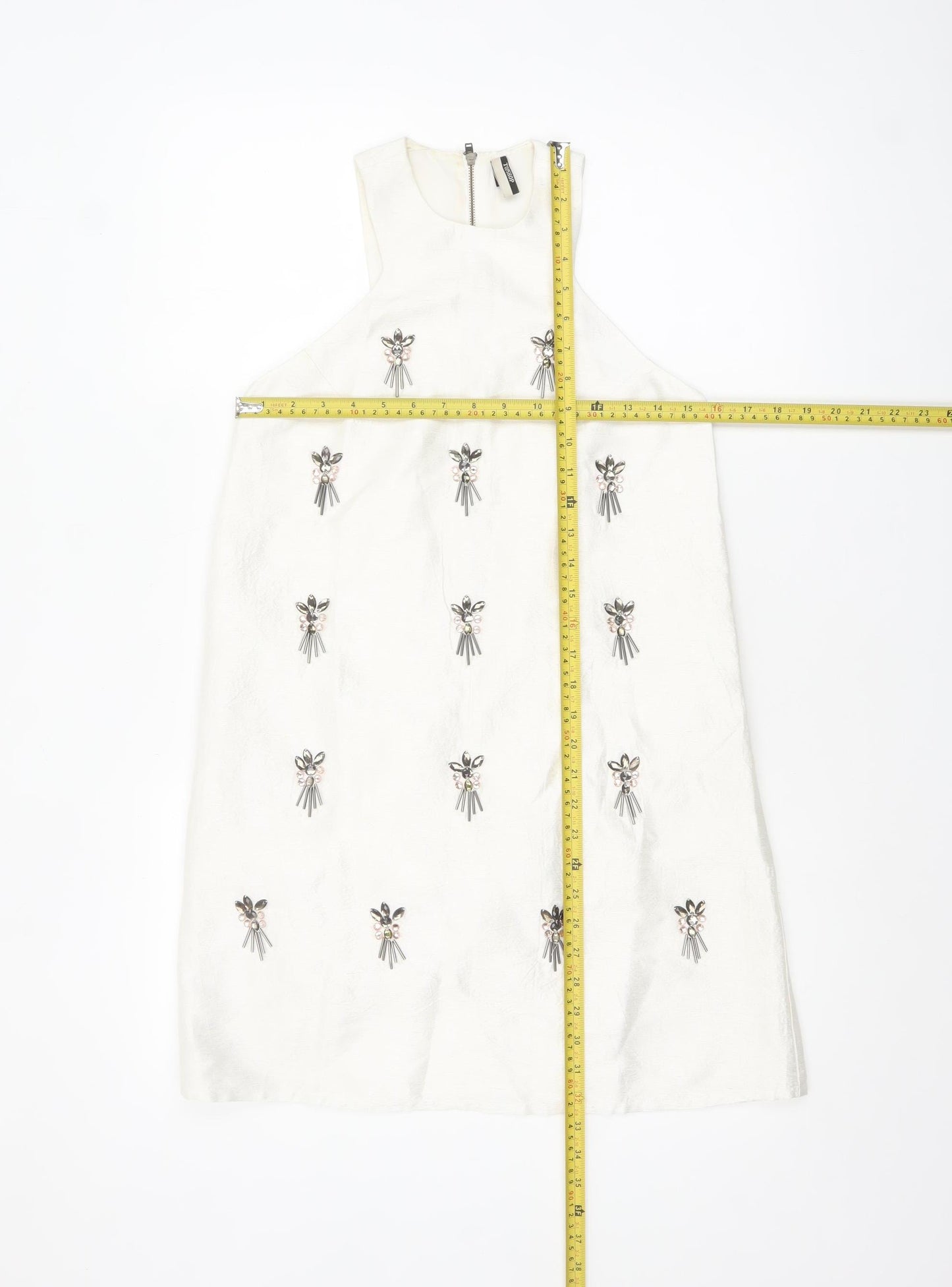 Topshop Women White Size 6 Sleeveless Beaded Shift Dress