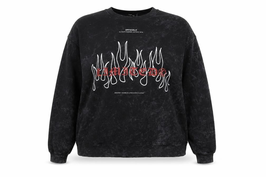 Front view of Boohoo women’s black graphic print pullover sweatshirt uk 20/22