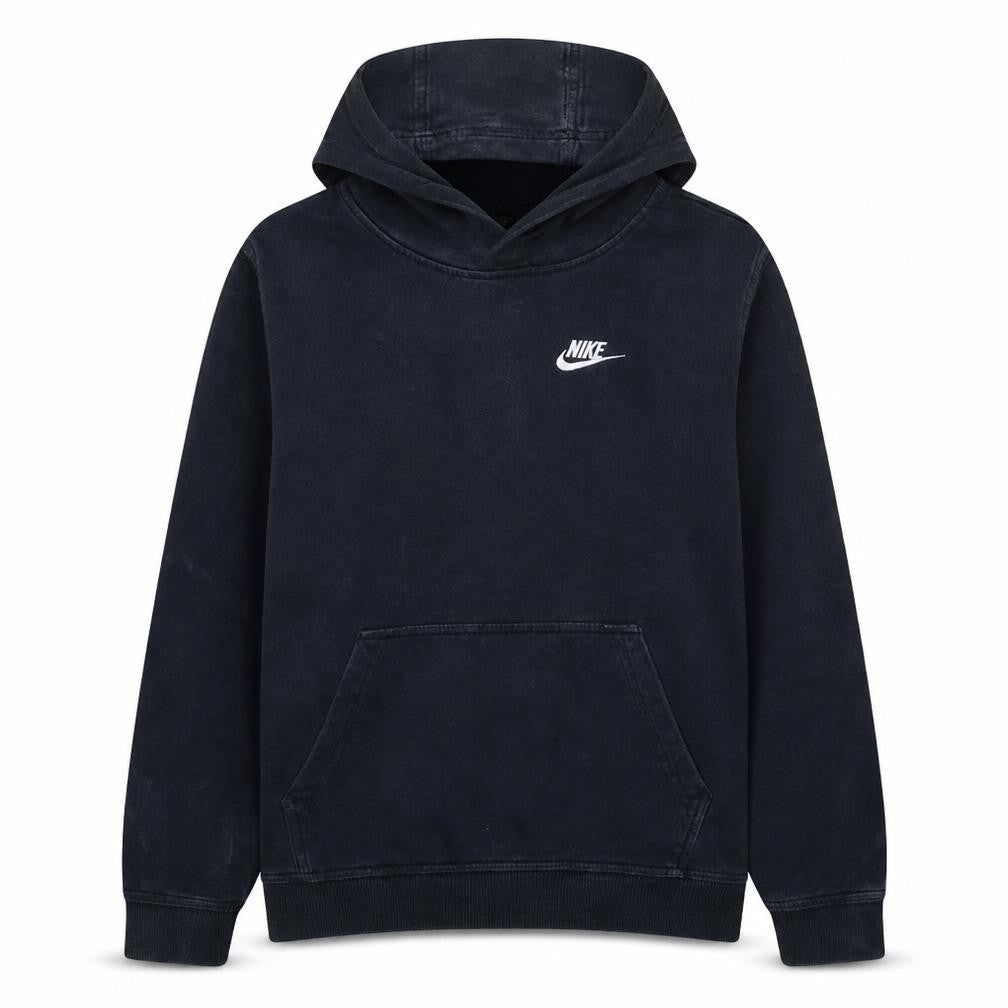 Front view of Nike boys’ black pullover hoodie l fleece hooded sweatshirt