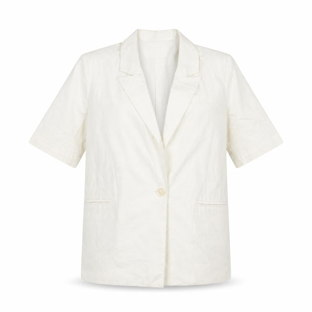 Front view of 4th & Reckless Women's Ivory Short Sleeve Linen Blend Blazer UK 8