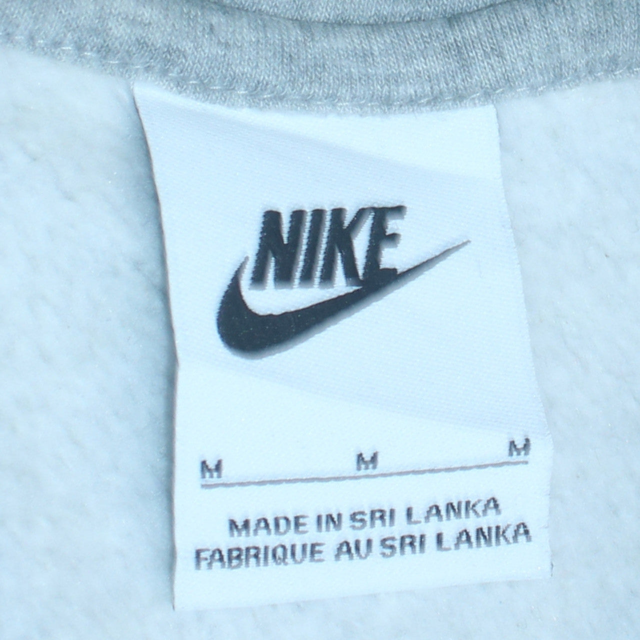Nike Men’s Grey Pullover Hoodie M Regular Fit Fleece Sportswear