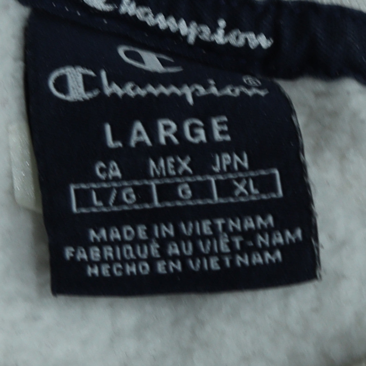 Champion Men's White Pullover Sweatshirt Large Crew Neck Logo Fleece