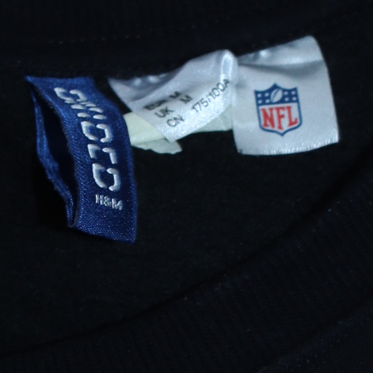 H&M Mens Black Raiders Crew Neck Pullover Sweatshirt Size M