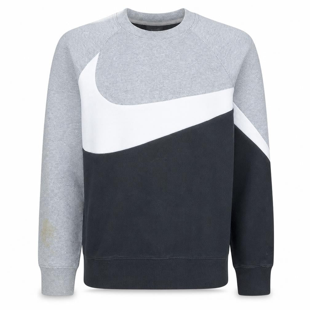 Front view of Nike men’s grey pullover sweatshirt small logo graphic fleece