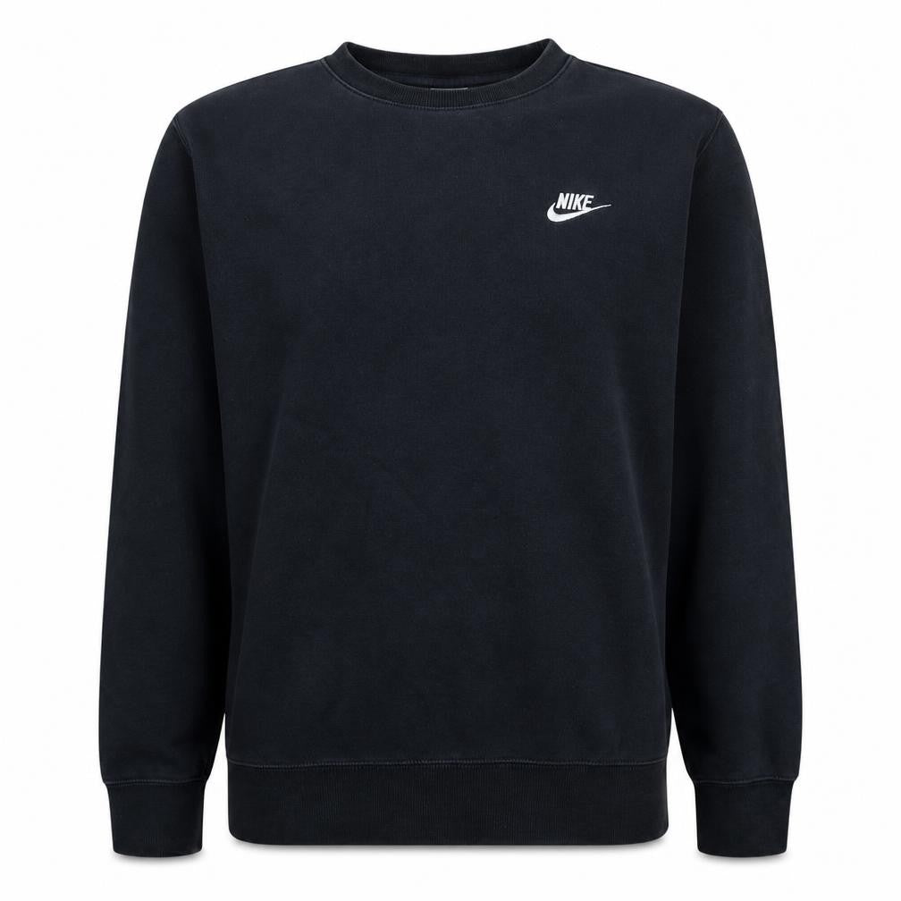 Front view of Nike men’s black l crew neck pullover sweatshirt