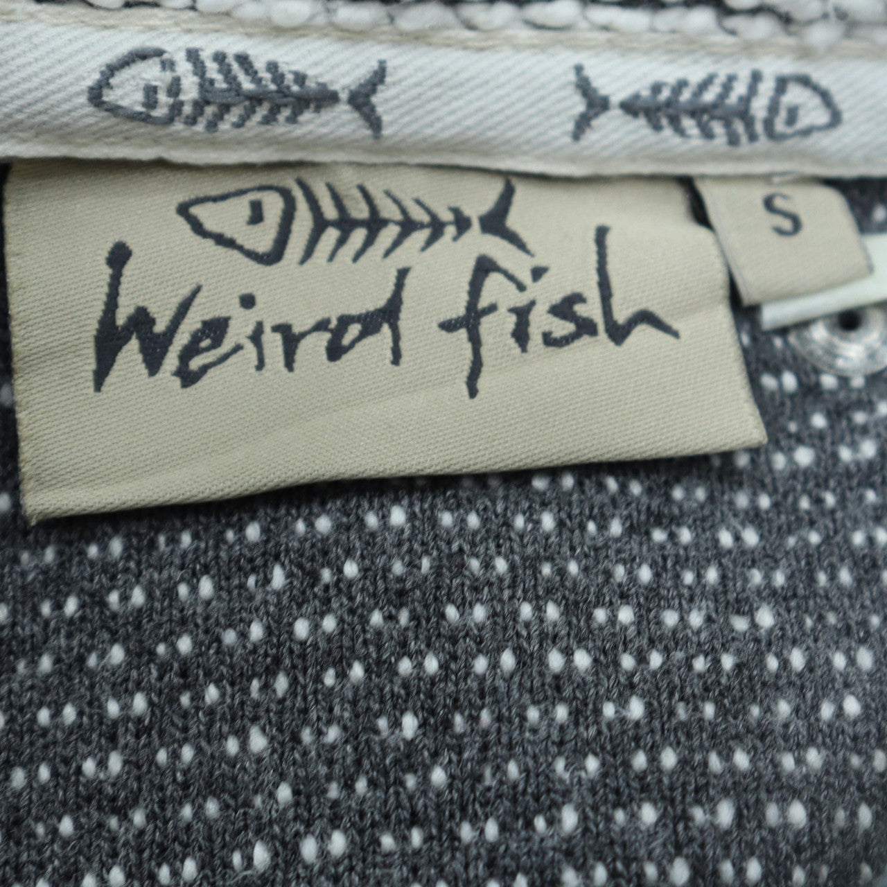 Weird Fish Men’s Grey Knit Henley Sweatshirt Size S