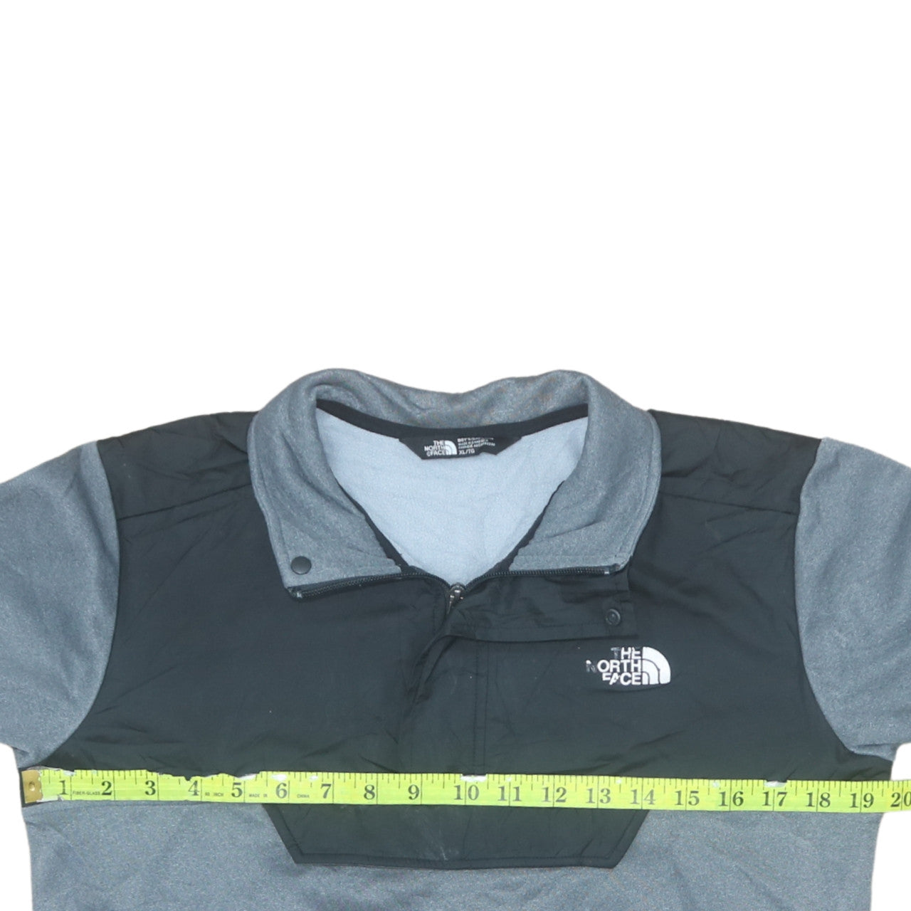 The North Face Boys Grey XL Pullover Fleece Quarter Zip Sweatshirt