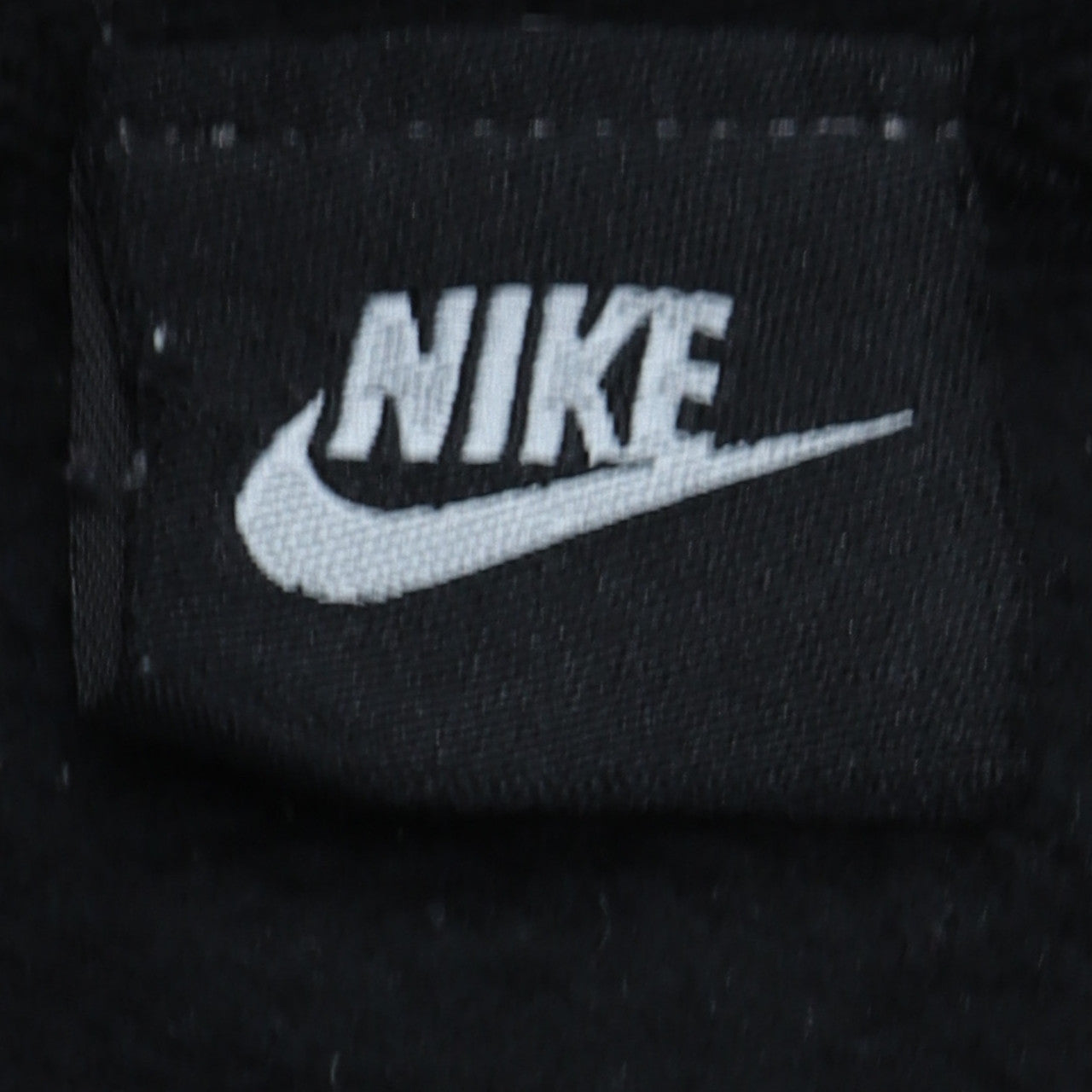 Nike Men's Black Pullover Sweatshirt Size M Crew Neck Logo Sportswear