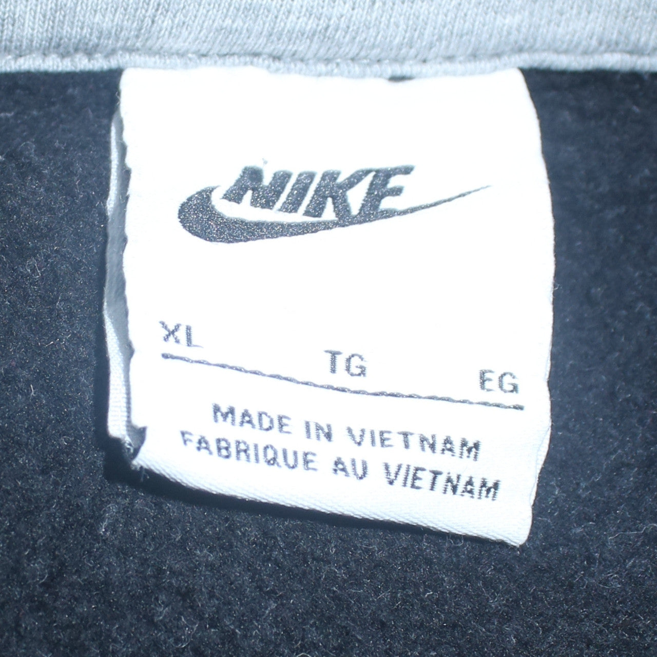 Nike Men's Black XL Pullover Hoodie with Logo and Kangaroo Pocket