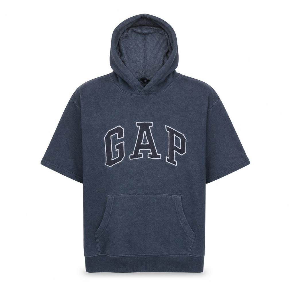 Front view of Gap men’s grey short sleeve pullover hoodie l fleece logo