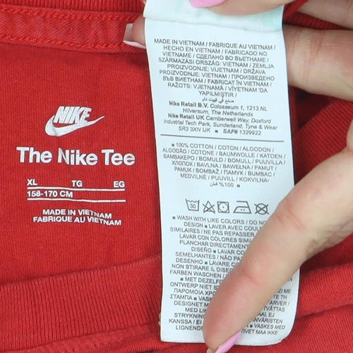 Nike Boys Red XL Sports Logo Cotton Short Sleeve T-Shirt