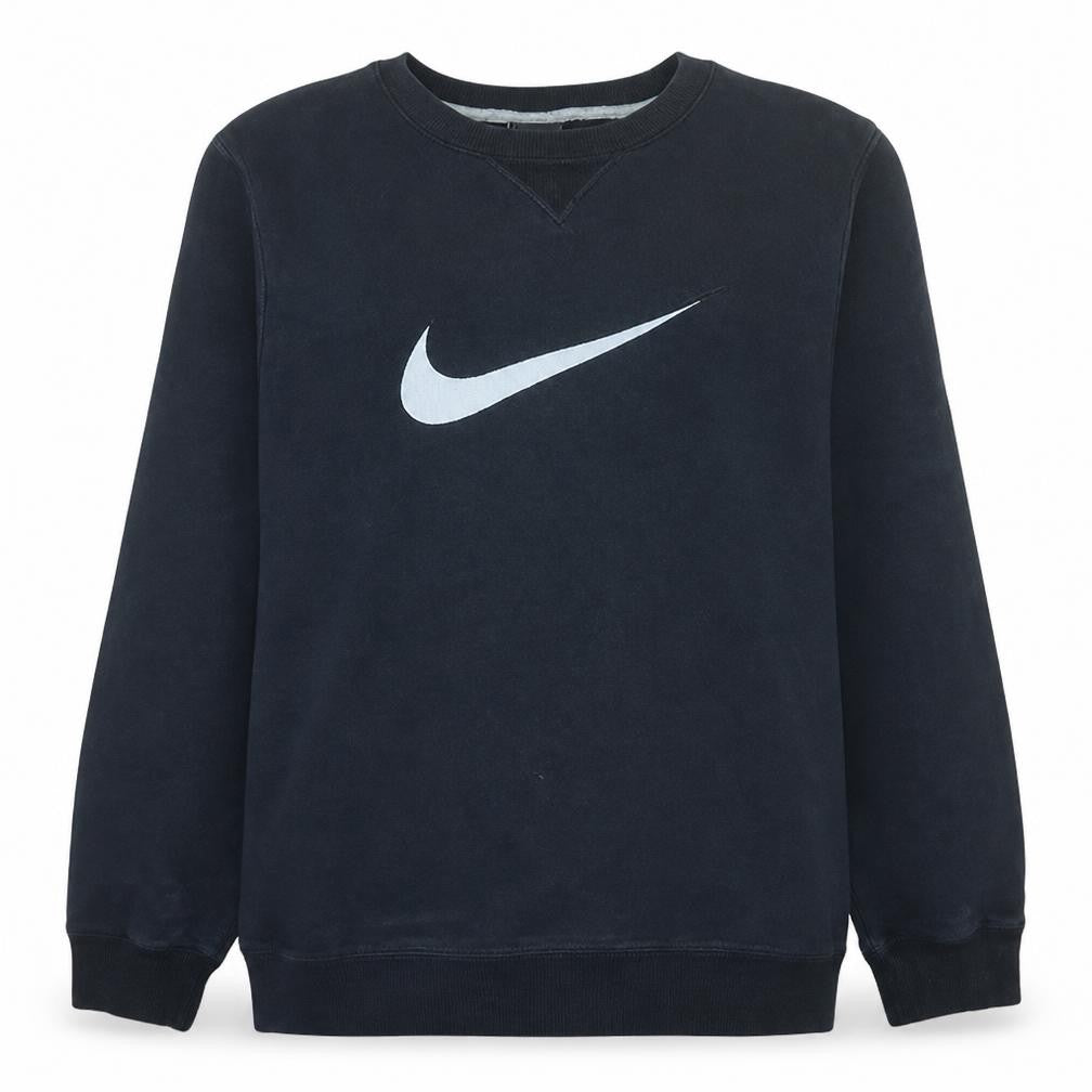 Front view of Nike boys’ black crew neck sweatshirt, size 12-13, years classic pullover
